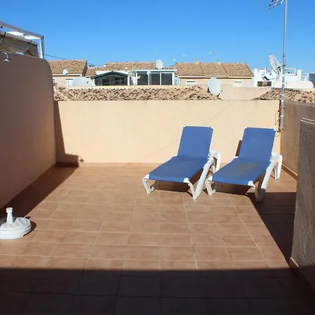 بيت للعطل With 2 Bedrooms And Roof Terrace In The Center Of La Zenia. Free Wifi. أوريويلا